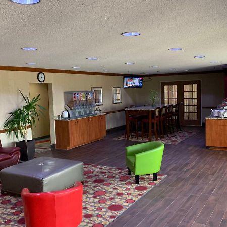 เบย์มอนต์ บาย วินด์แฮม อีแวนสวิลล์ นอร์ท/เฮาบ์สตัดท์ Hotel Warrenton ภายนอก รูปภาพ