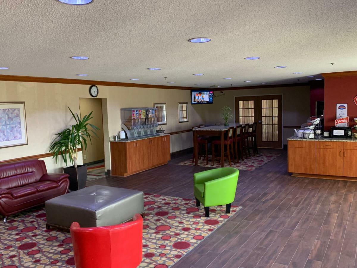 เบย์มอนต์ บาย วินด์แฮม อีแวนสวิลล์ นอร์ท/เฮาบ์สตัดท์ Hotel Warrenton ภายนอก รูปภาพ